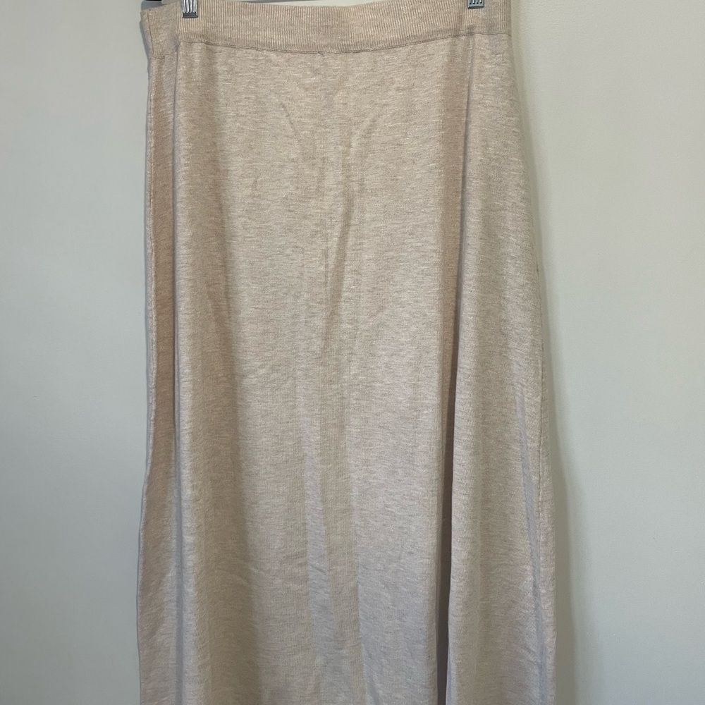 Elegant Beige Women's Maxi Skirt